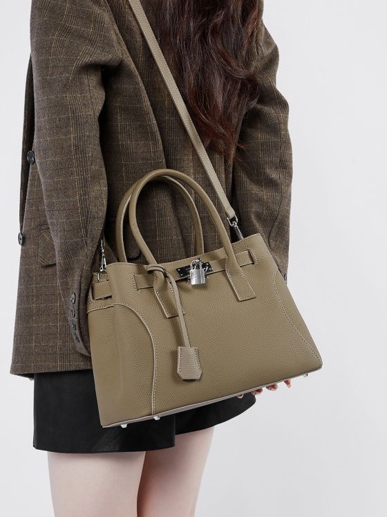 Elova Handcrafted Genuine Leather Crossbody Bag in Black - E508 view 2