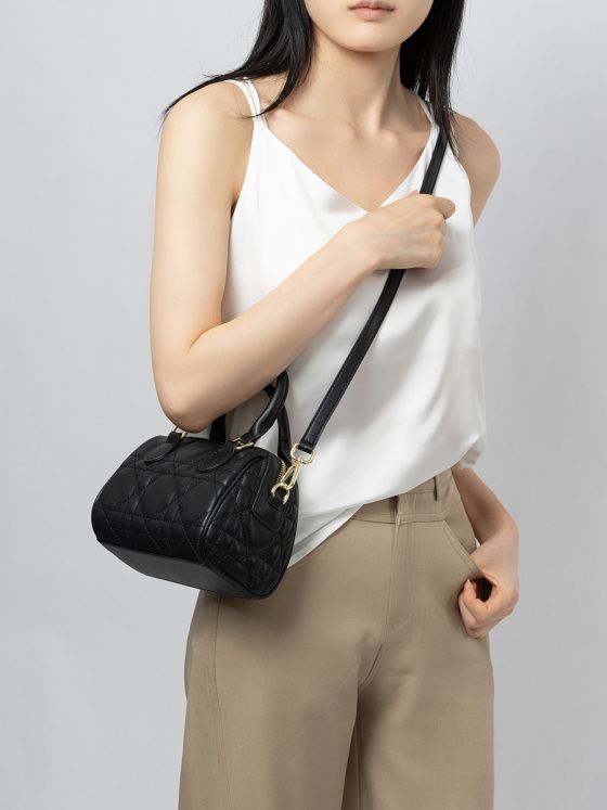 Elova Handcrafted Genuine Leather Bag in Black - E700 view 6