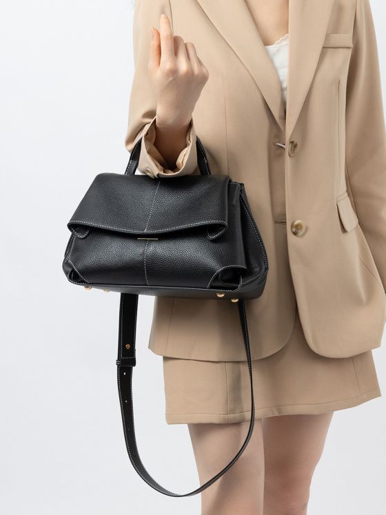 Elova Handcrafted Genuine Leather Crossbody Bag in Black - E698 view 7