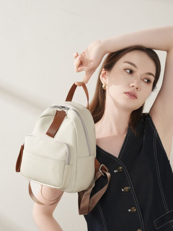 Elova Handcrafted Genuine Leather Backpack in Black - E616