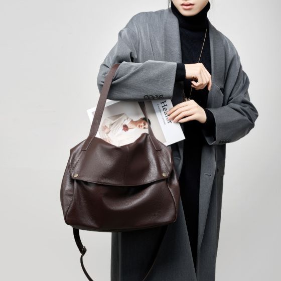 Elova Handcrafted Genuine Leather Tote Bag in Black - E566