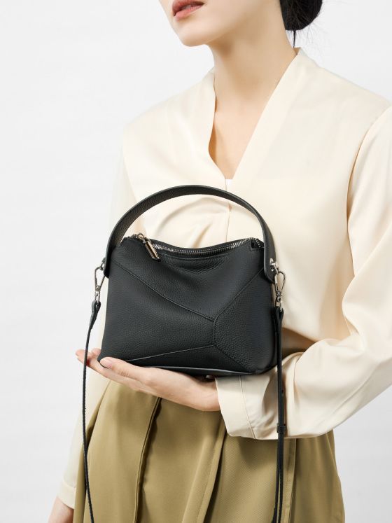 Elova Handcrafted Genuine Leather Crossbody Bag in Black - E599 view 5