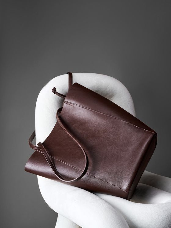 Elova Handcrafted Genuine Leather Tote Bag in Black - E238 view 6