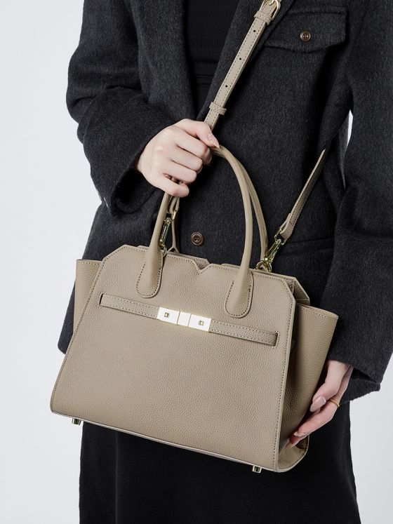 Elova Handcrafted Genuine Leather Crossbody Bag in Black - E505 view 8