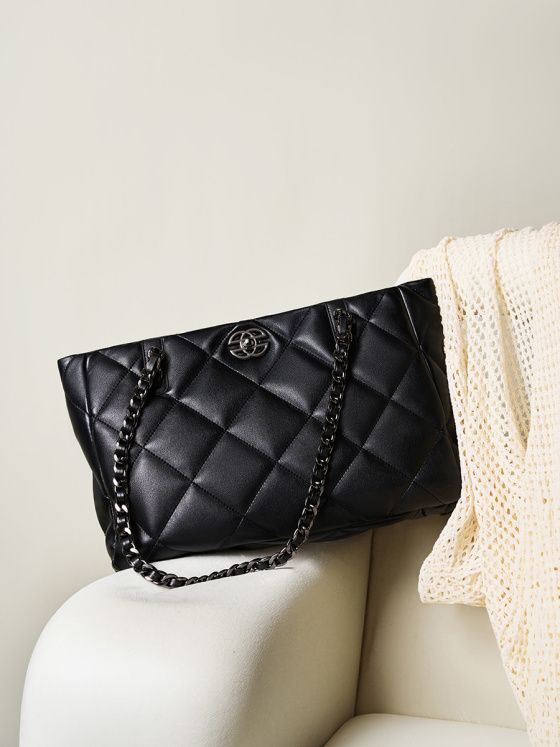 Elova Handcrafted Genuine Leather Crossbody Bag in Black - E224 view 5