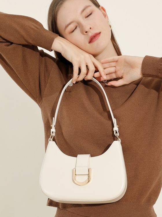 Elova Handcrafted Genuine Leather Crossbody Bag in Black - E611 view 7