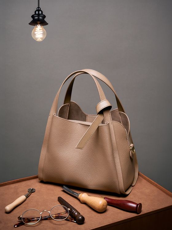 Elova Handcrafted Genuine Leather Crossbody Bag in Black - E257 view 4