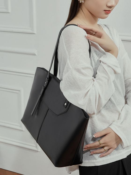 Elova Handcrafted Genuine Leather Tote Bag in Black - E762 view 5