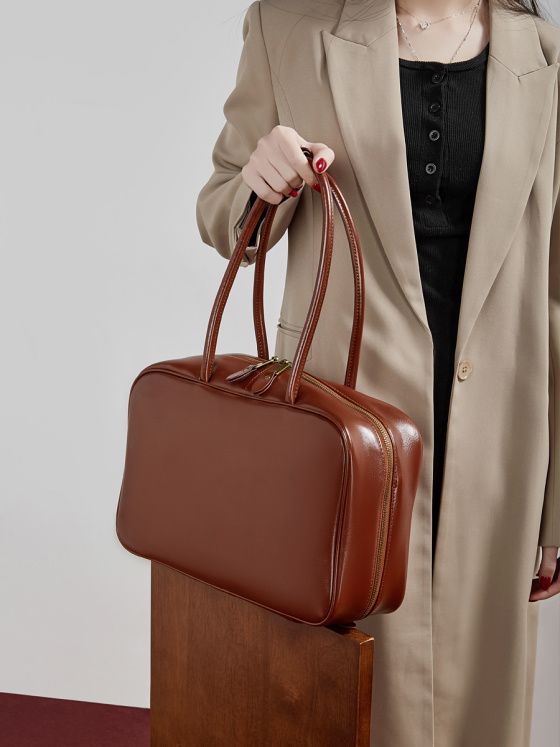 Elova Handcrafted Genuine Leather Bag in Black - E813 view 6