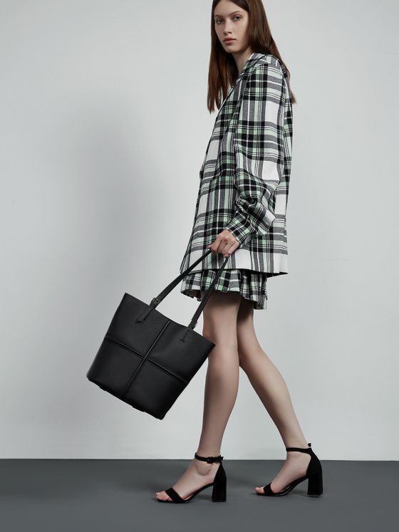 Elova Handcrafted Genuine Leather Tote Bag in Black - E629 view 3