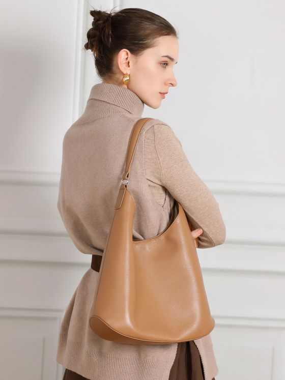 Elova Handcrafted Genuine Leather Tote Bag in Black - E746 view 3