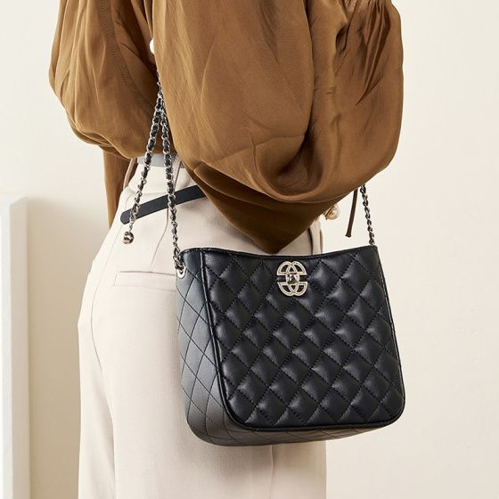 Elova Handcrafted Genuine Leather Crossbody Bag in Black - E362 view 2