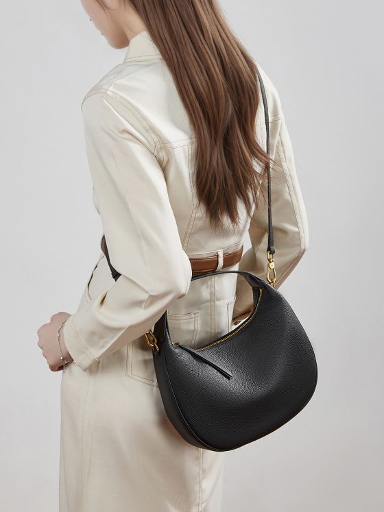 Elova Handcrafted Genuine Leather Crossbody Bag in Black - E817 view 3