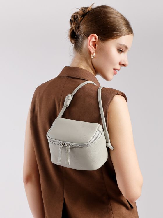 Elova Handcrafted Genuine Leather Crossbody Bag in Black - E726 view 4