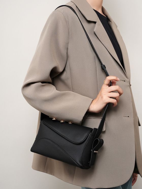 Elova Handcrafted Genuine Leather Crossbody Bag in Black - E271 view 2