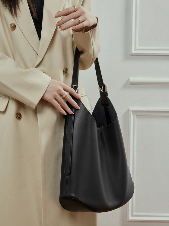 Elova Handcrafted Genuine Leather Crossbody Bag in Black - E766 view 3