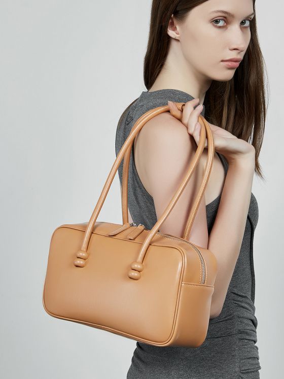 Elova Handcrafted Genuine Leather Bag in Black - E636 view 7