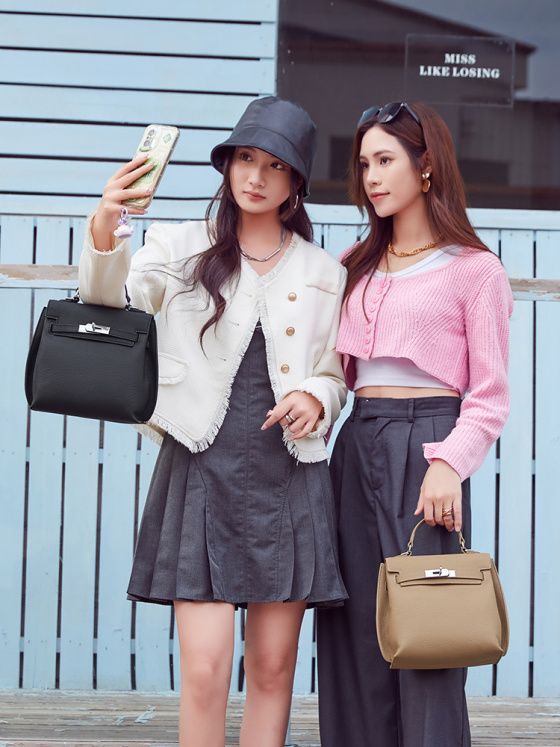 Elova Handcrafted Genuine Leather Crossbody Bag in Black - E452 view 7