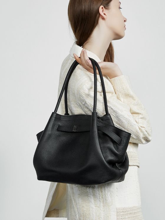 Elova Handcrafted Genuine Leather Bag in Black - E648 view 5