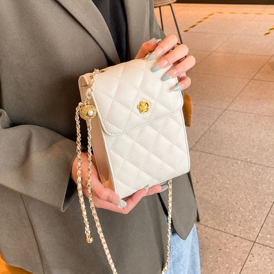 Elova Handcrafted Genuine Leather Crossbody Bag in Black - E325 view 4