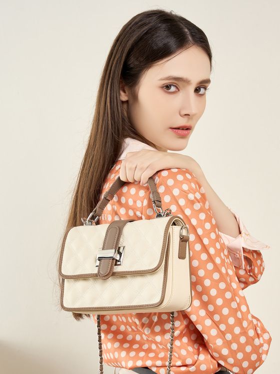 Elova Handcrafted Genuine Leather Crossbody Bag in Black - E366 view 3