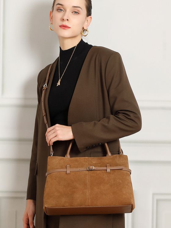 Elova Handcrafted Genuine Leather Crossbody Bag in Black - E754 view 5