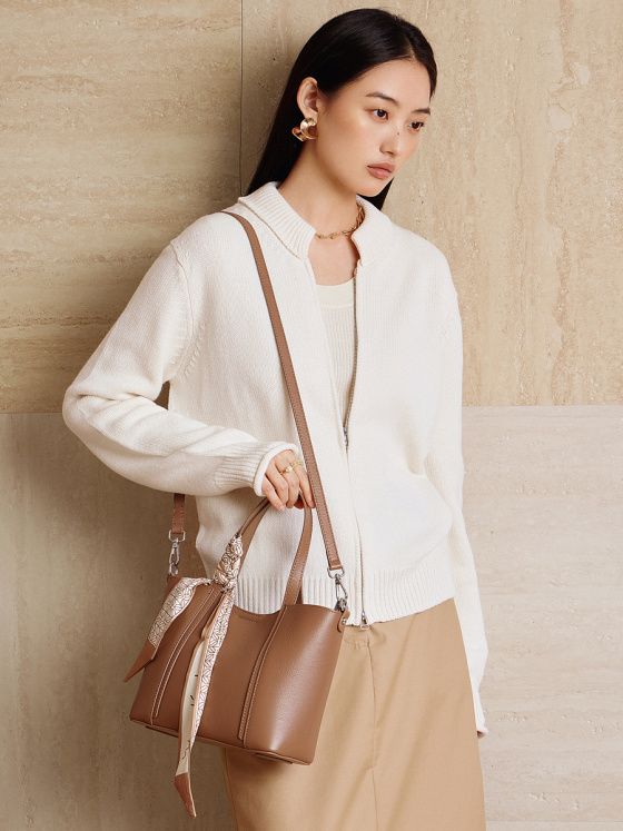 Elova Handcrafted Genuine Leather Tote Bag in Black - E756 view 2