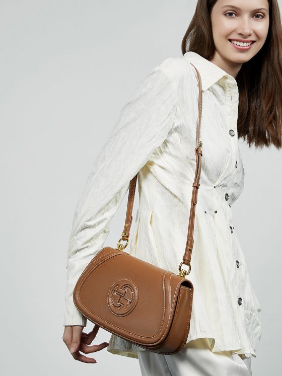 Elova Handcrafted Genuine Leather Crossbody Bag in Black - E645 view 8