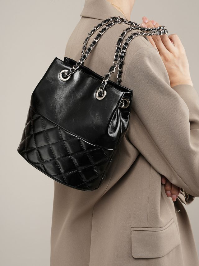 Elova Handcrafted Genuine Leather Crossbody Bag in Black - E338 view 7