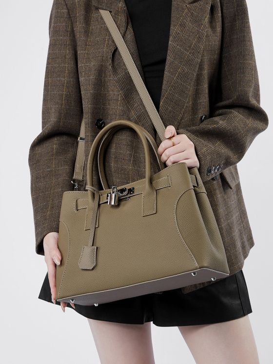 Elova Handcrafted Genuine Leather Crossbody Bag in Black - E508 view 3