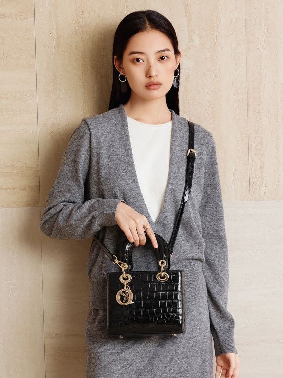 Elova Handcrafted Genuine Leather Crossbody Bag in Black - E729 view 5