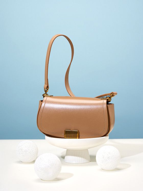 Elova Handcrafted Genuine Leather Crossbody Bag in Black - E290 view 8