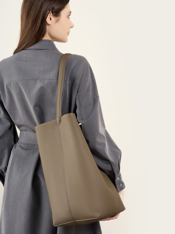 Elova Handcrafted Genuine Leather Tote Bag in Black - E462 view 2