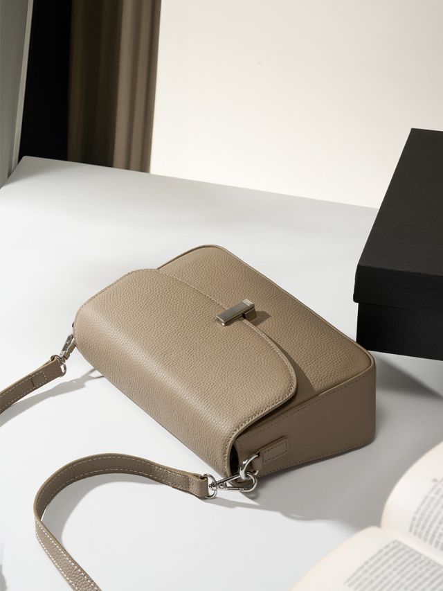 Elova Handcrafted Genuine Leather Crossbody Bag in Black - E369 view 8