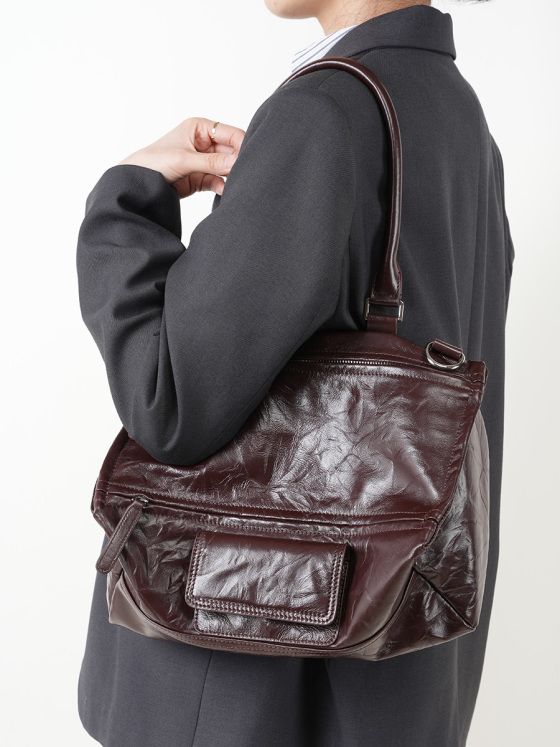 Elova Handcrafted Genuine Leather Crossbody Bag in Black - E250 view 4