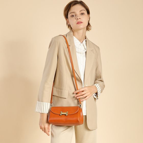 Elova Handcrafted Genuine Leather Crossbody Bag in Black - E499 view 8