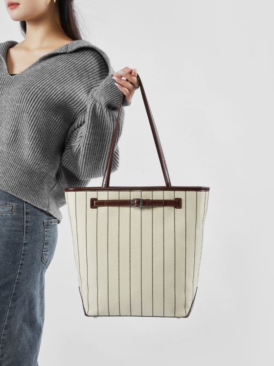 Elova Handcrafted Genuine Leather Tote Bag in Black - E468 view 7