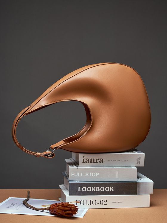 Elova Handcrafted Genuine Leather Crossbody Bag in Black - E213 view 6