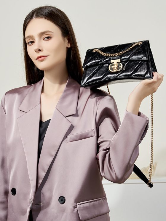 Elova Handcrafted Genuine Leather Crossbody Bag in Black - E411 view 3