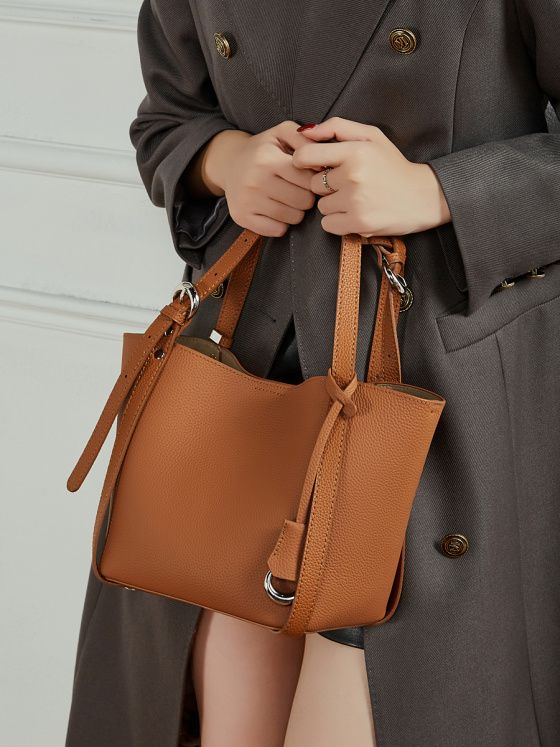 Elova Handcrafted Genuine Leather Tc Bag in Black - E776 view 4