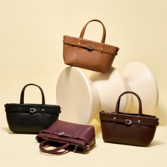 Elova Handcrafted Genuine Leather Crossbody Bag in Black - E552 view 8