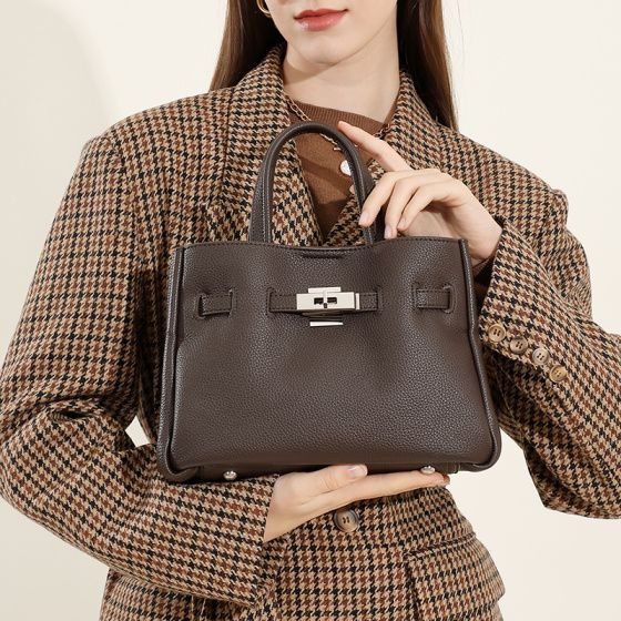 Elova Handcrafted Genuine Leather Crossbody Bag in Black - E723 view 2