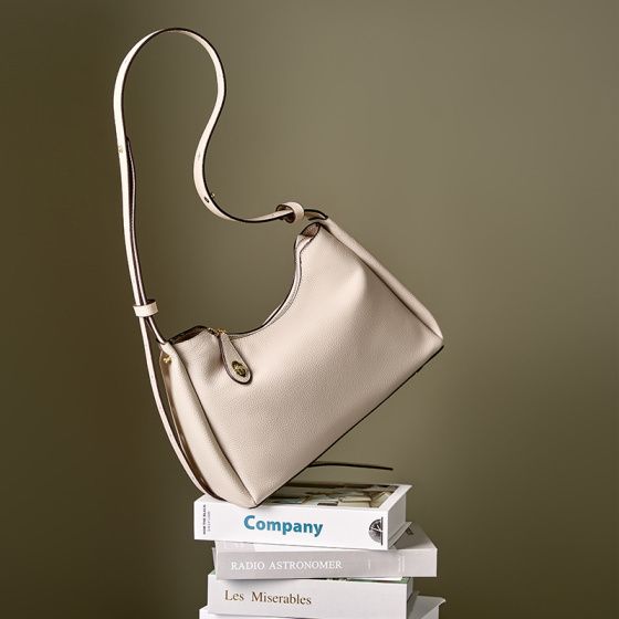 Elova Handcrafted Genuine Leather Crossbody Bag in Black - E307 view 6