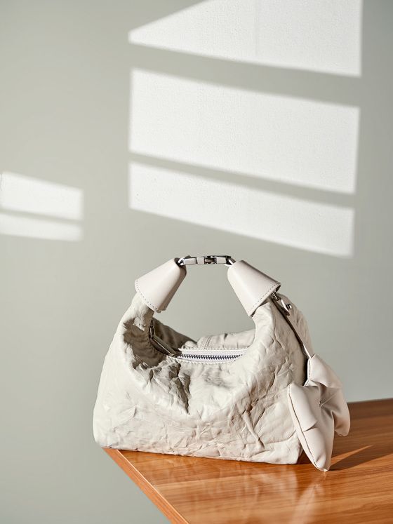 Elova Handcrafted Genuine Leather Crossbody Bag in Black - E197 view 6