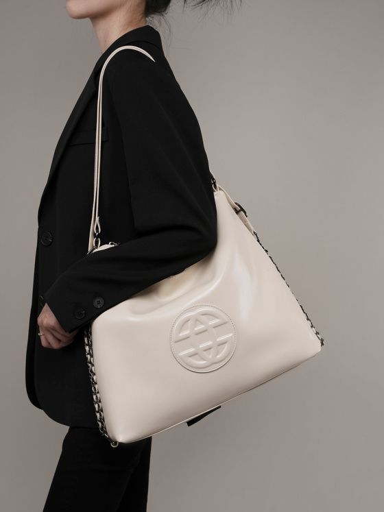 Elova Handcrafted Genuine Leather Tote Bag in Black - E292 view 2