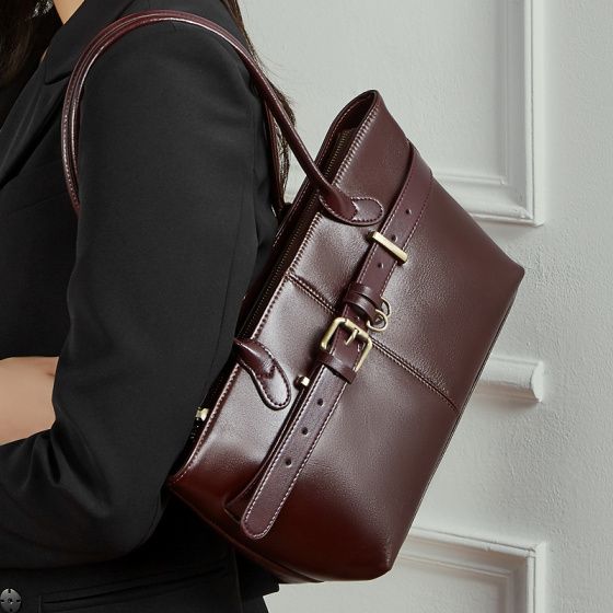 Elova Handcrafted Genuine Leather Crossbody Bag in Black - E788 view 7