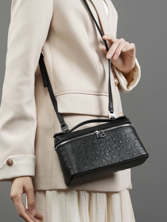 Elova Handcrafted Genuine Leather Crossbody Bag in Black - E460 view 3