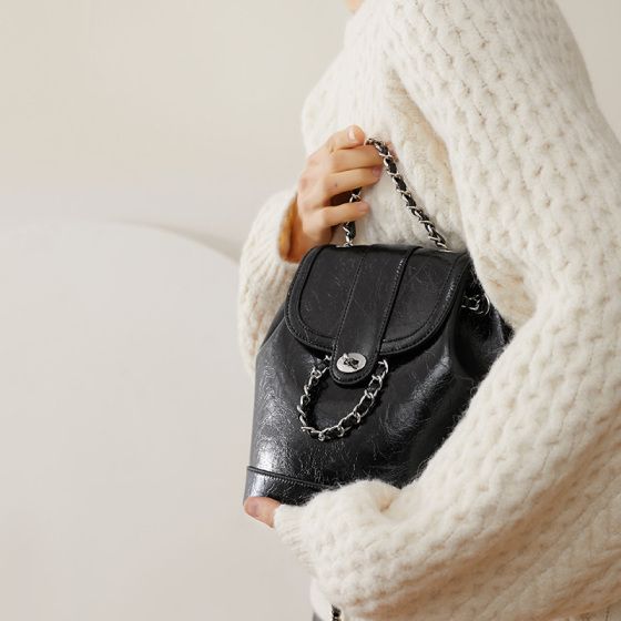 Elova Handcrafted Genuine Leather Crossbody Bag in Black - E302 view 2