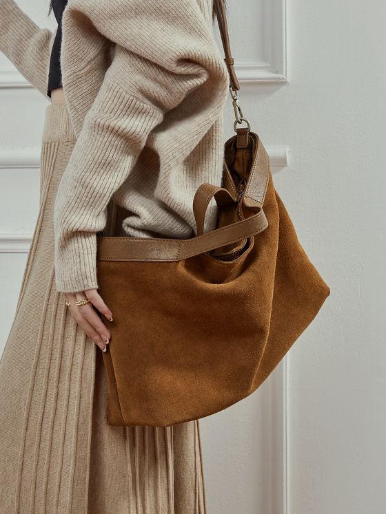 Elova Handcrafted Genuine Leather Crossbody Bag in Black - E773 view 3