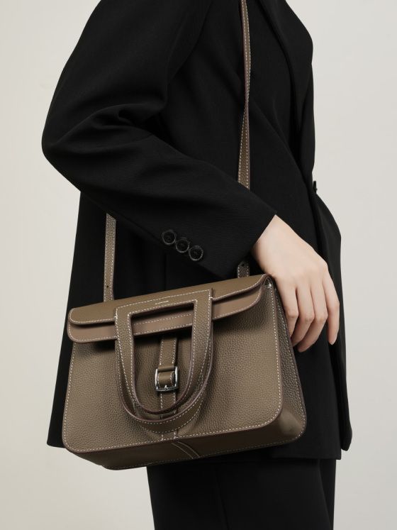 Elova Handcrafted Genuine Leather Crossbody Bag in Black - E439 view 3